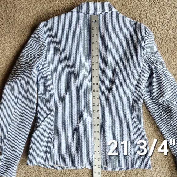 NWOT L.L.Bean Signature Seersucker Blazer in Blue Pinstripe Size 2 - Picture 6 of 7